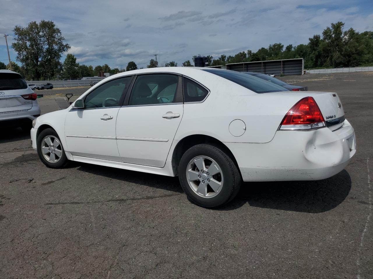2010 Chevrolet Impala - Image 2