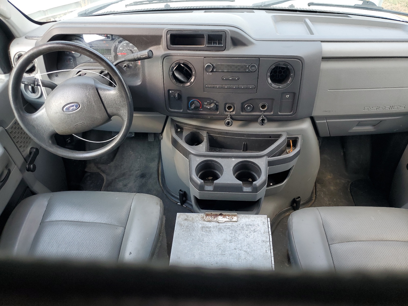 1FTNE1EW6EDA70001 2014 Ford Econoline E150 Van