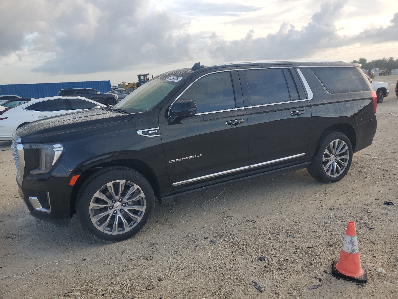 1GKS1JKL7NR123384 2022 GMC Yukon Xl Denali