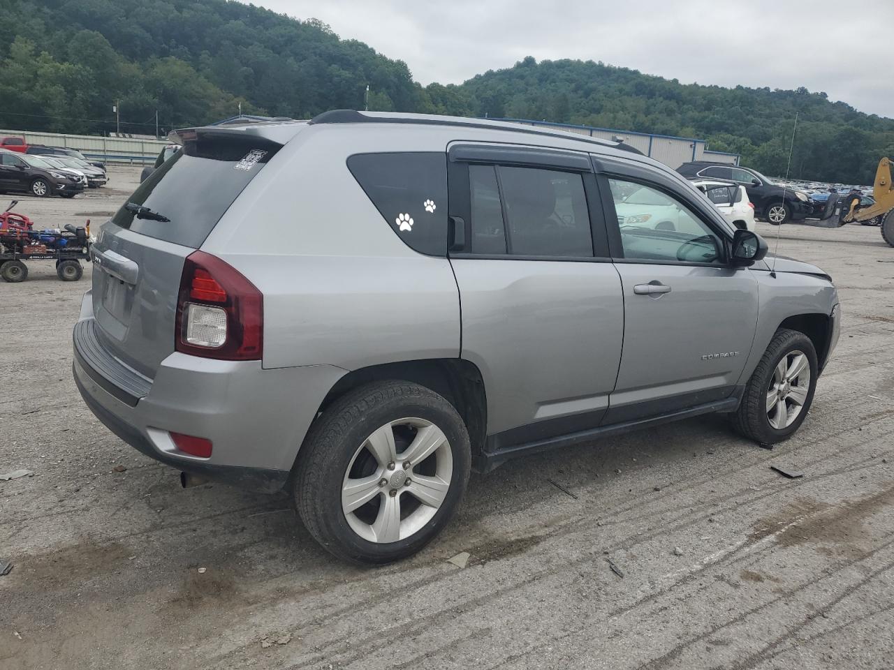 1C4NJCBA7GD763372 2016 Jeep Compass Sport