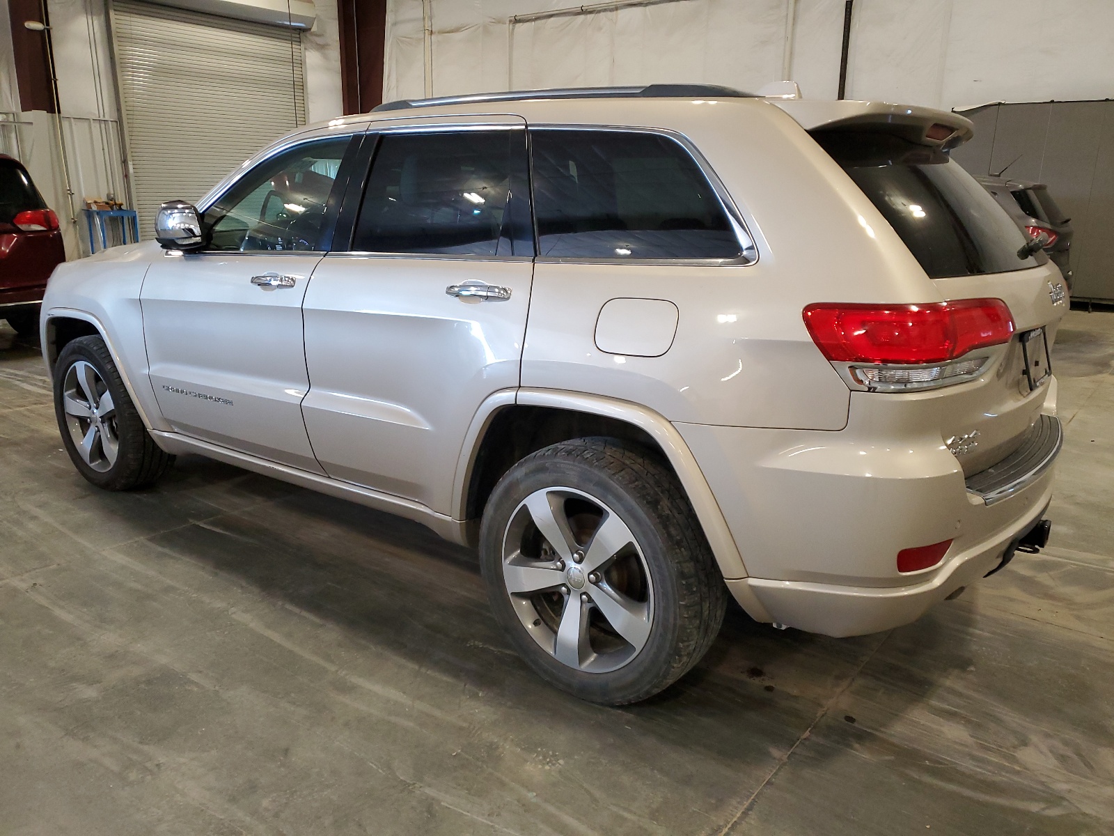 1C4RJFCG0FC921822 2015 Jeep Grand Cherokee Overland