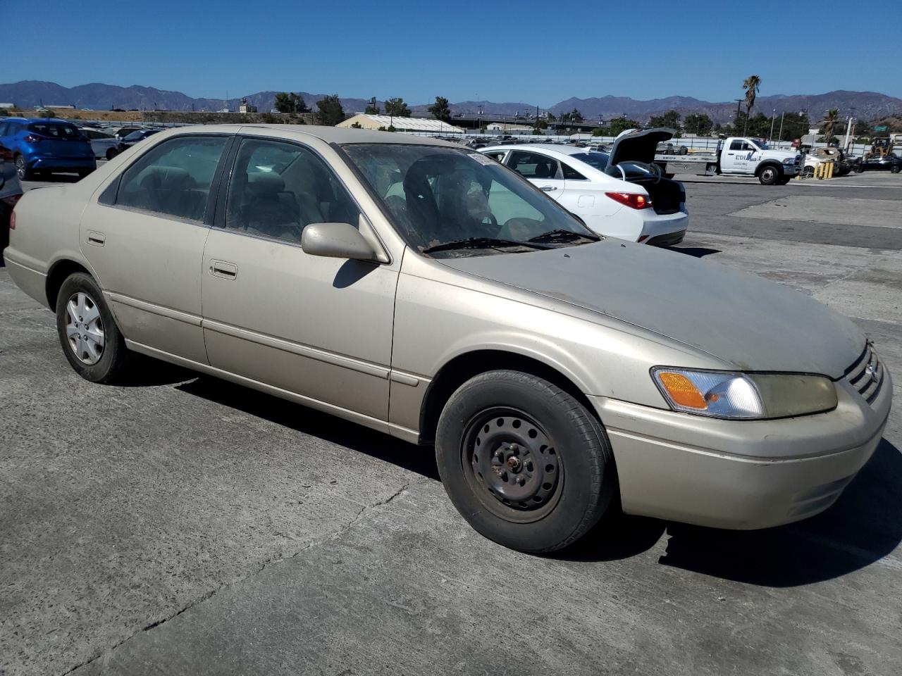 1999 Toyota Camry Le VIN: JT2BG22K4X0324876 Lot: 67920144