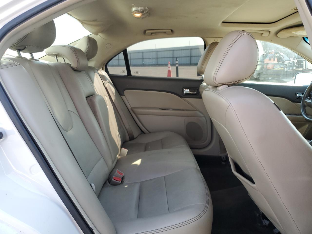 2012 Ford Fusion - Image 10