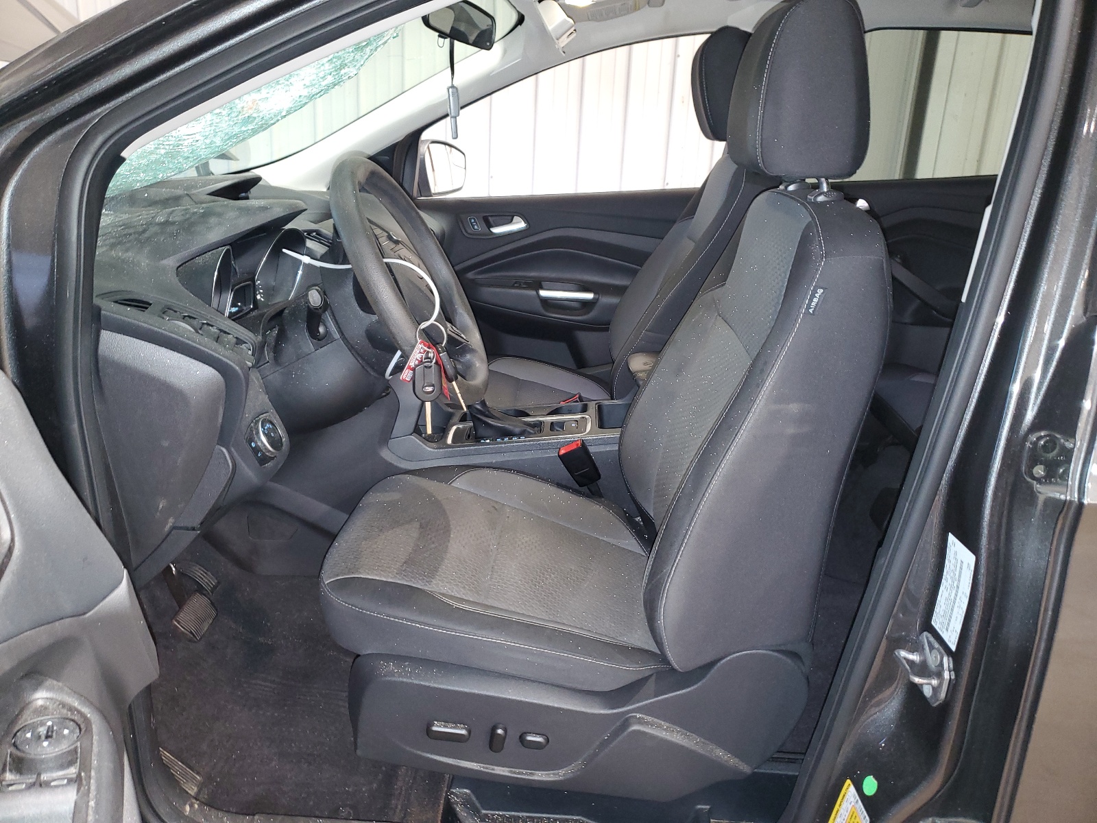 1FMCU9GD2HUC05625 2017 Ford Escape Se