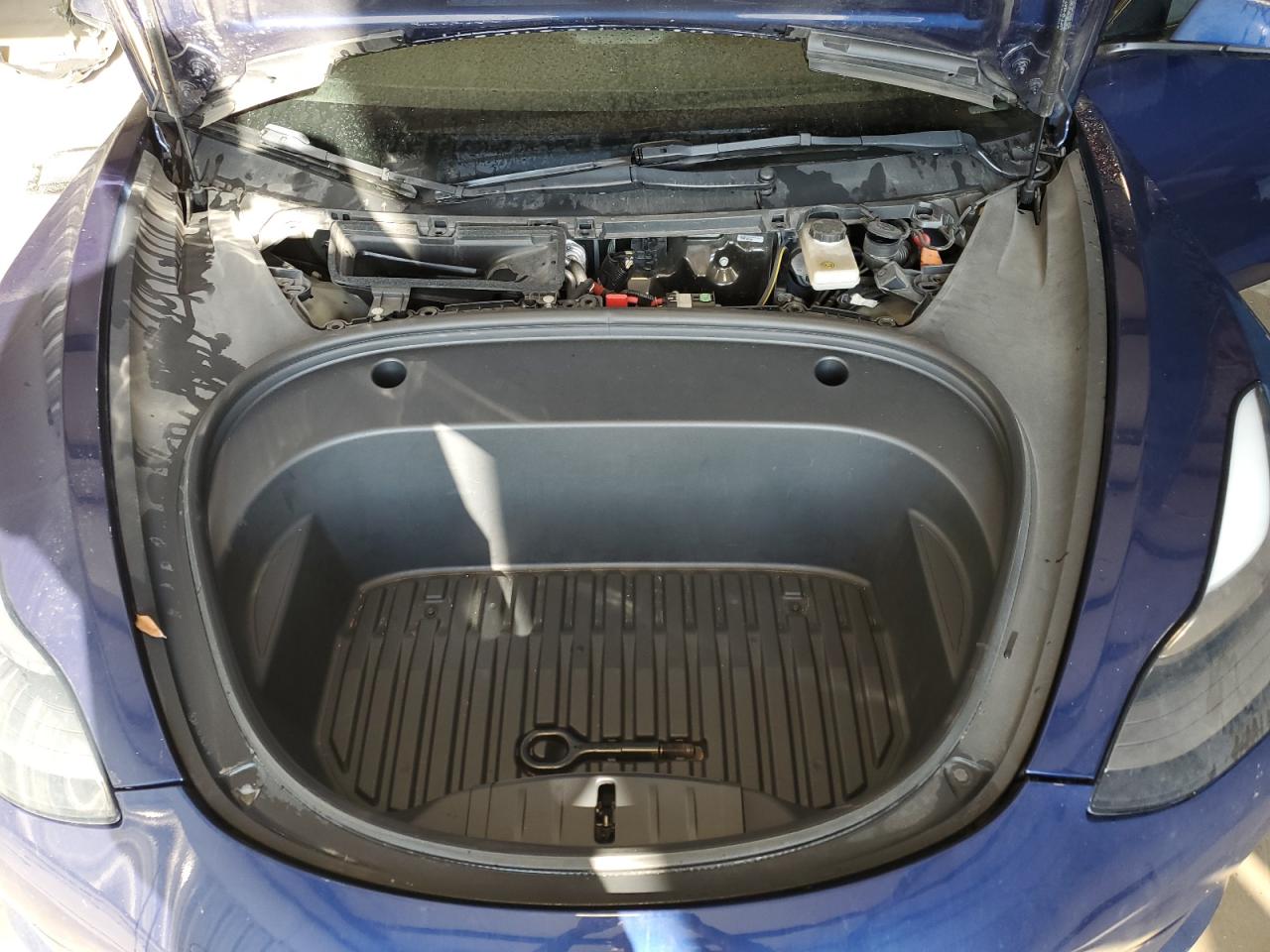 5YJ3E1EA3PF447696 2023 Tesla Model 3