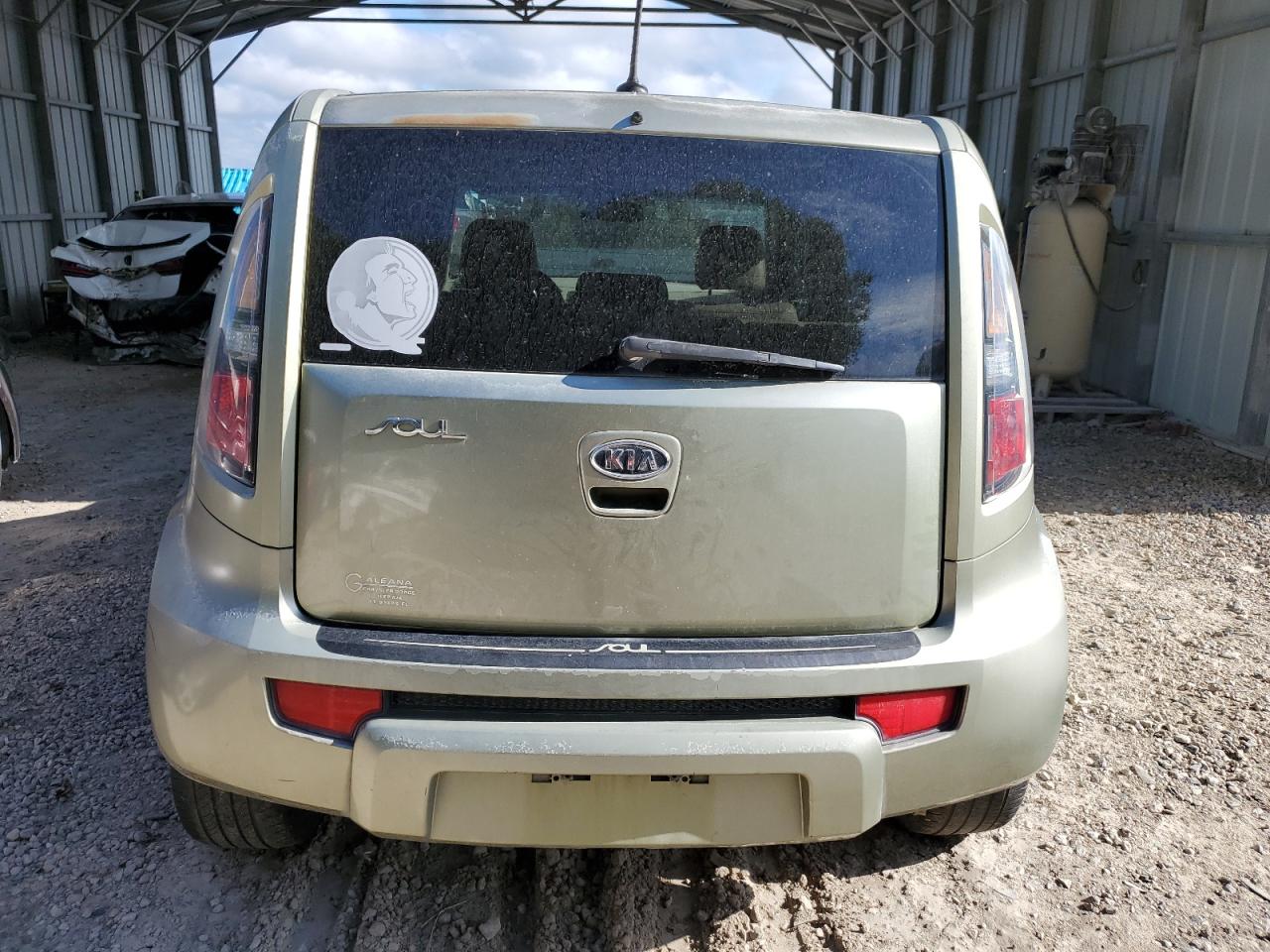 2011 Kia Soul + VIN: KNDJT2A21B7248954 Lot: 68822394