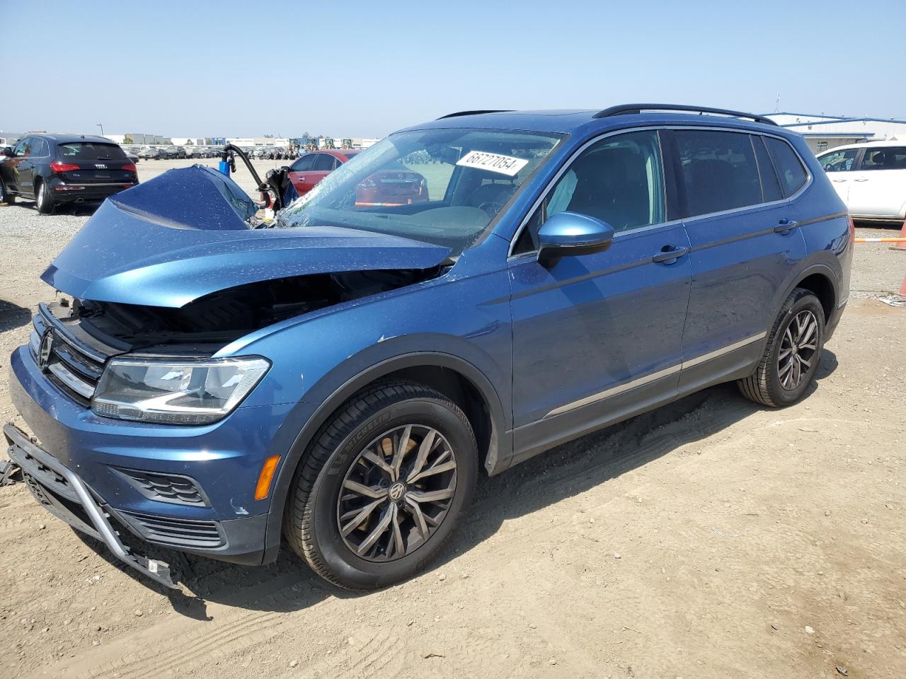 3VV3B7AX9JM219163 2018 VOLKSWAGEN TIGUAN - Image 1