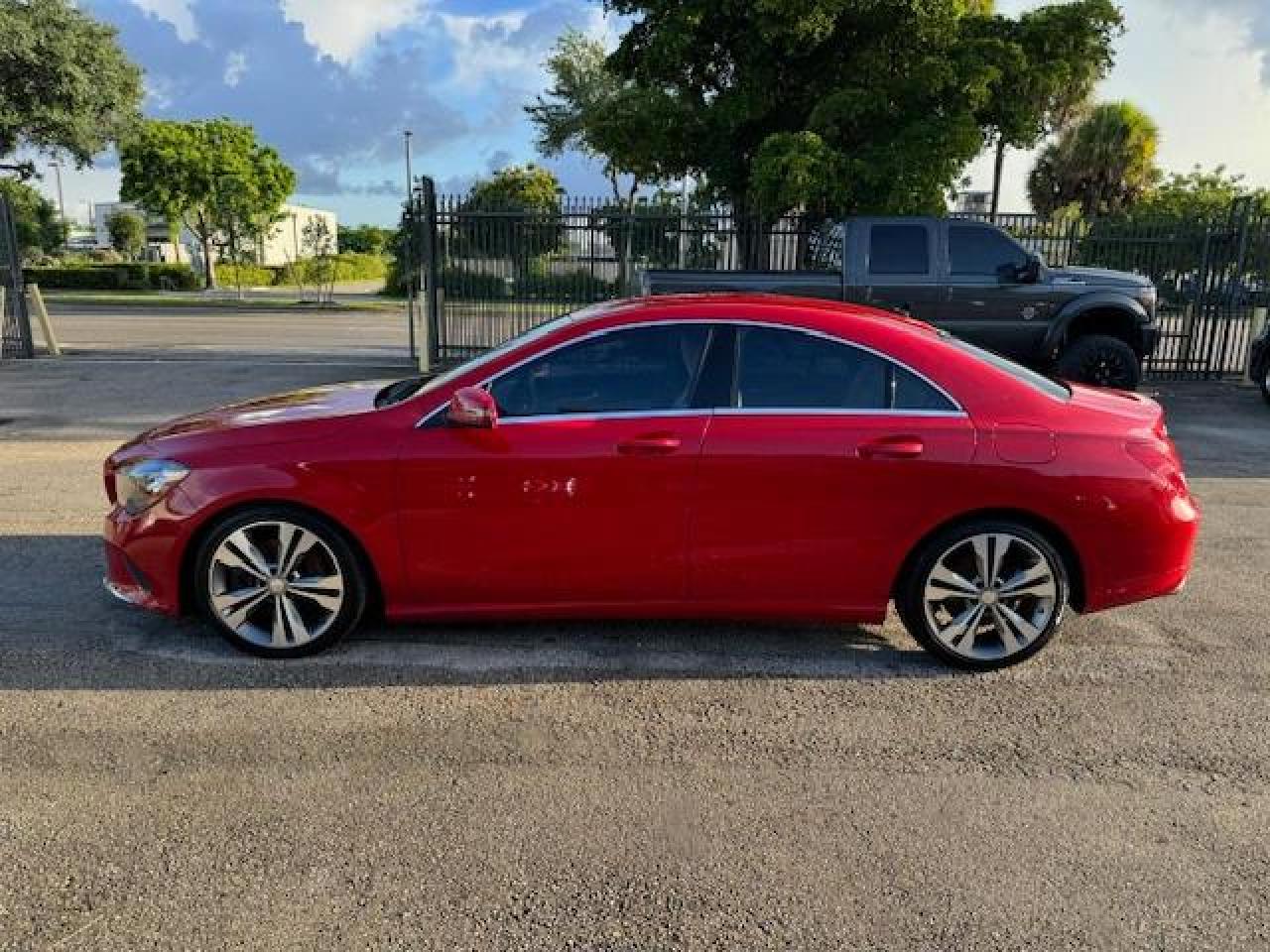 WDDSJ4EB4JN517349 2018 Mercedes-Benz Cla 250