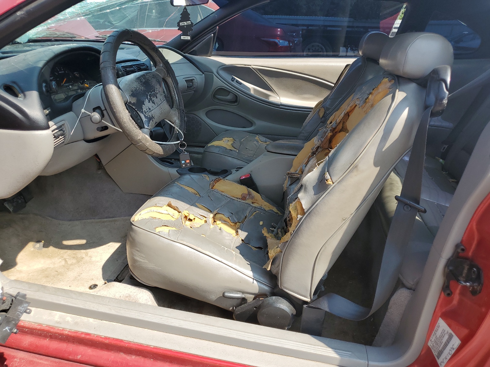 1FAFP4044WF238266 1998 Ford Mustang