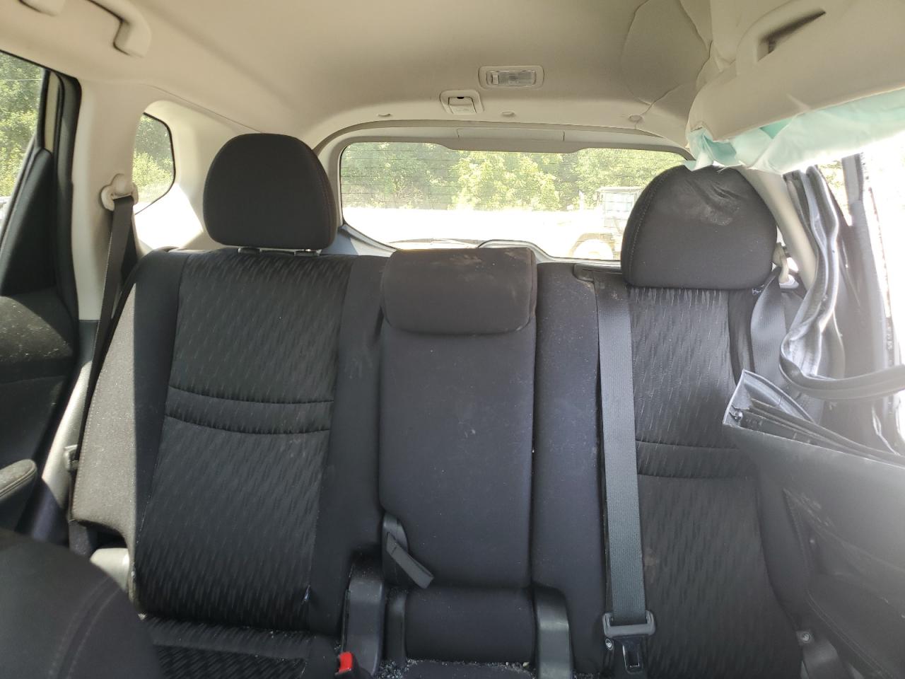 2017 Nissan Rogue - Image 10