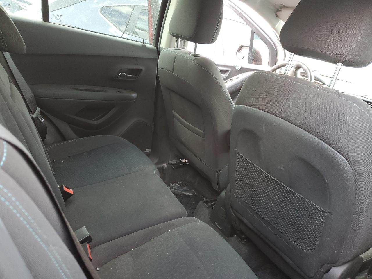 2015 Chevrolet Trax - Image 11