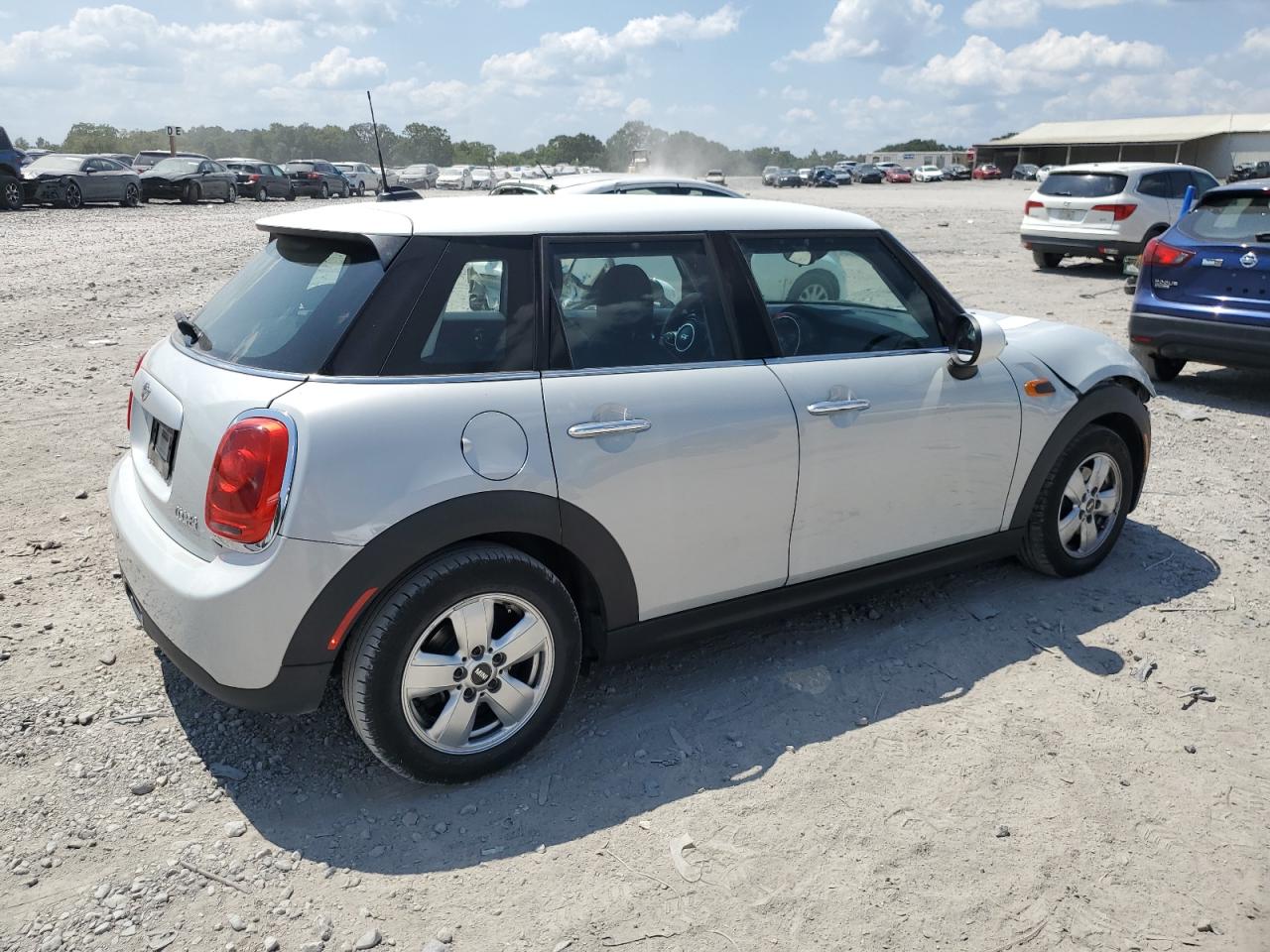 2015 MINI Cooper - Image 3