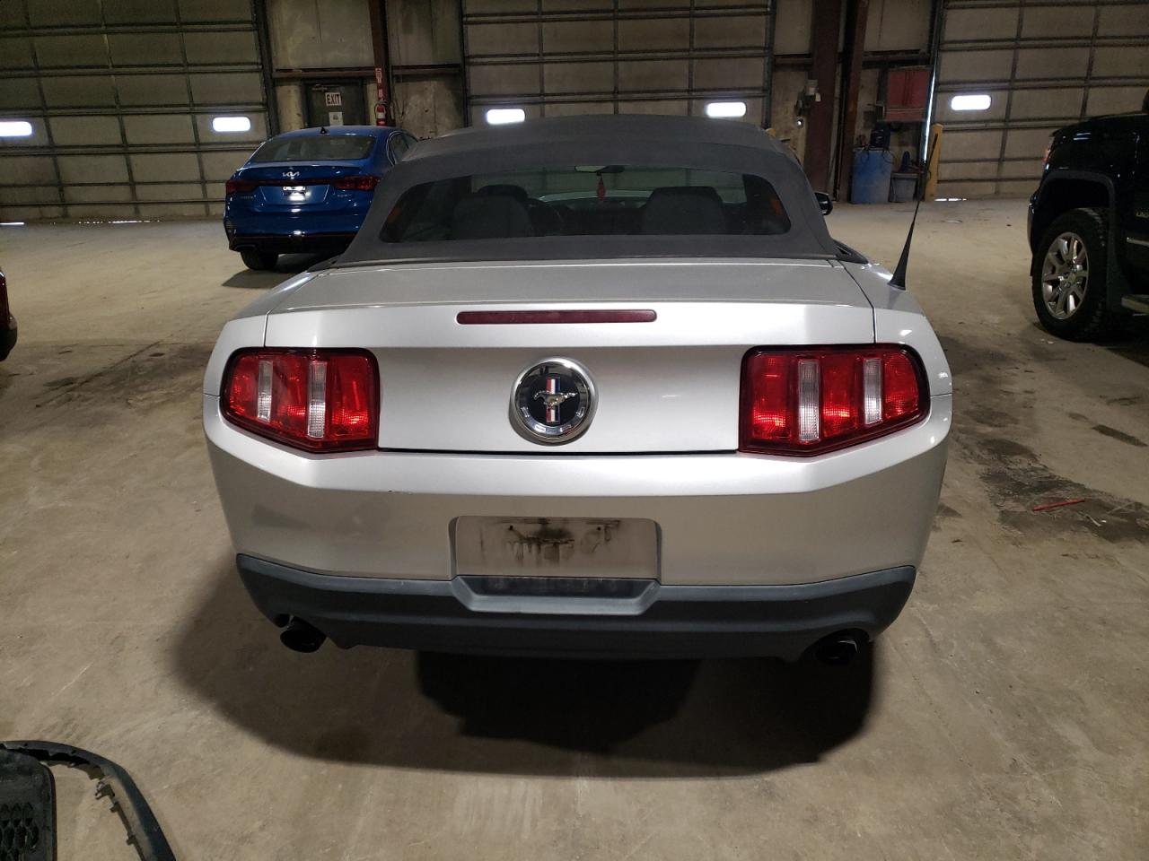 1ZVBP8EM7C5218388 2012 Ford Mustang