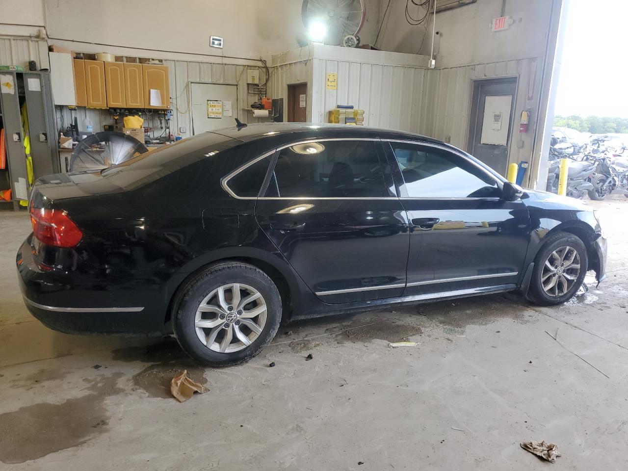 2016 Volkswagen Passat S VIN: 1VWAT7A38GC005854 Lot: 68377464