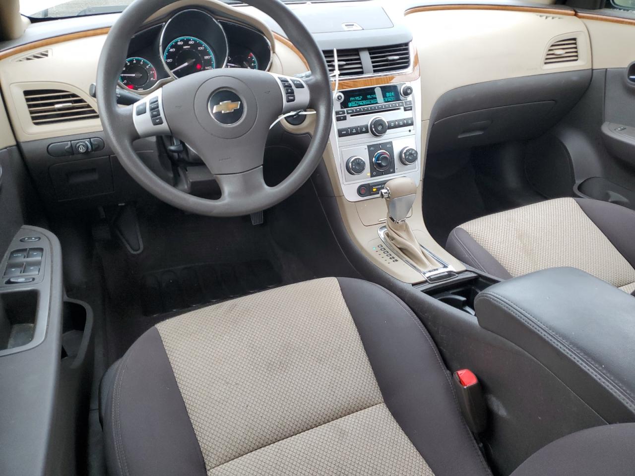 2009 Chevrolet Malibu - Image 8