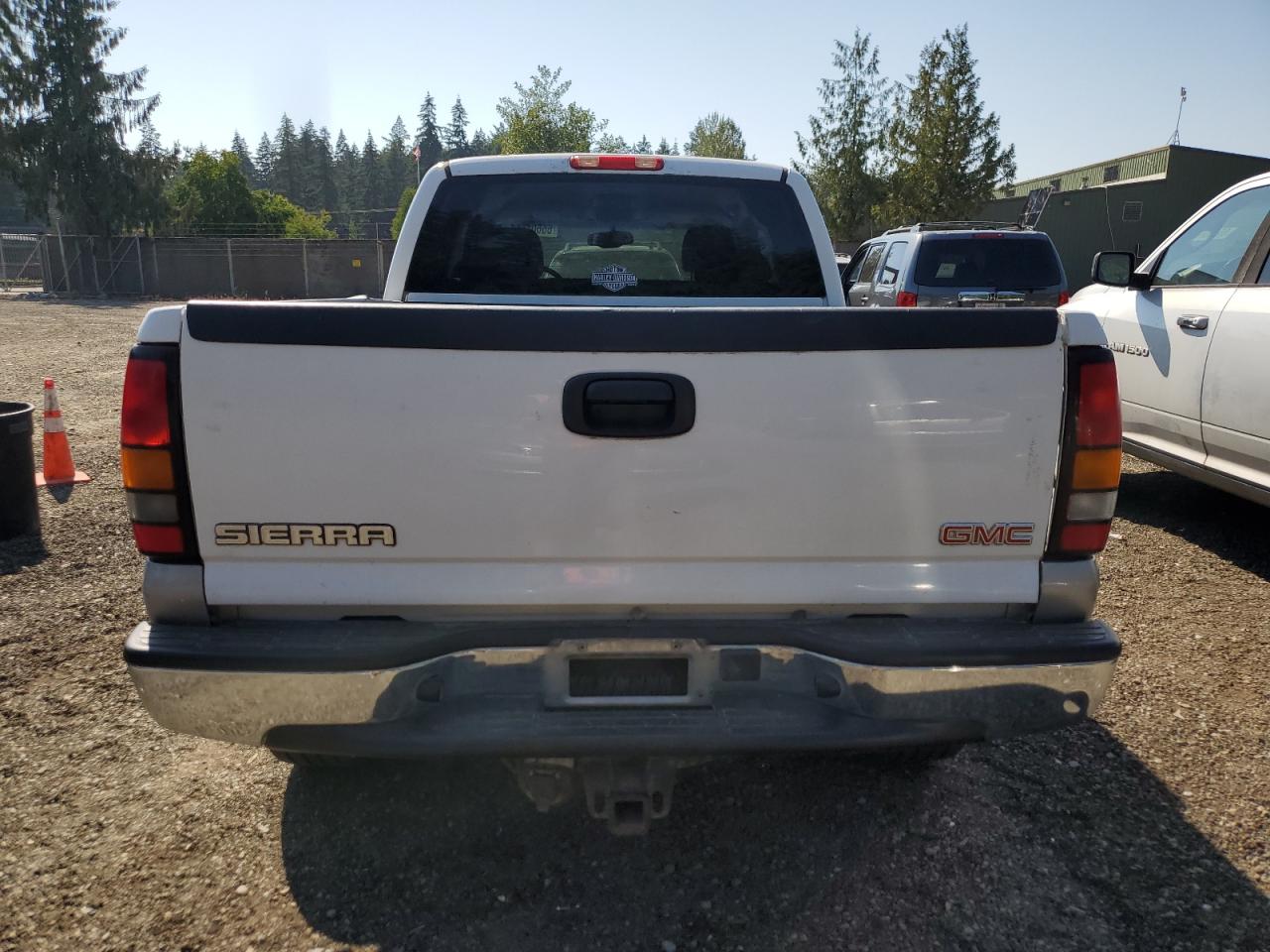 2005 GMC New Sierra K1500 VIN: 1GTEK19B25Z252099 Lot: 66604564