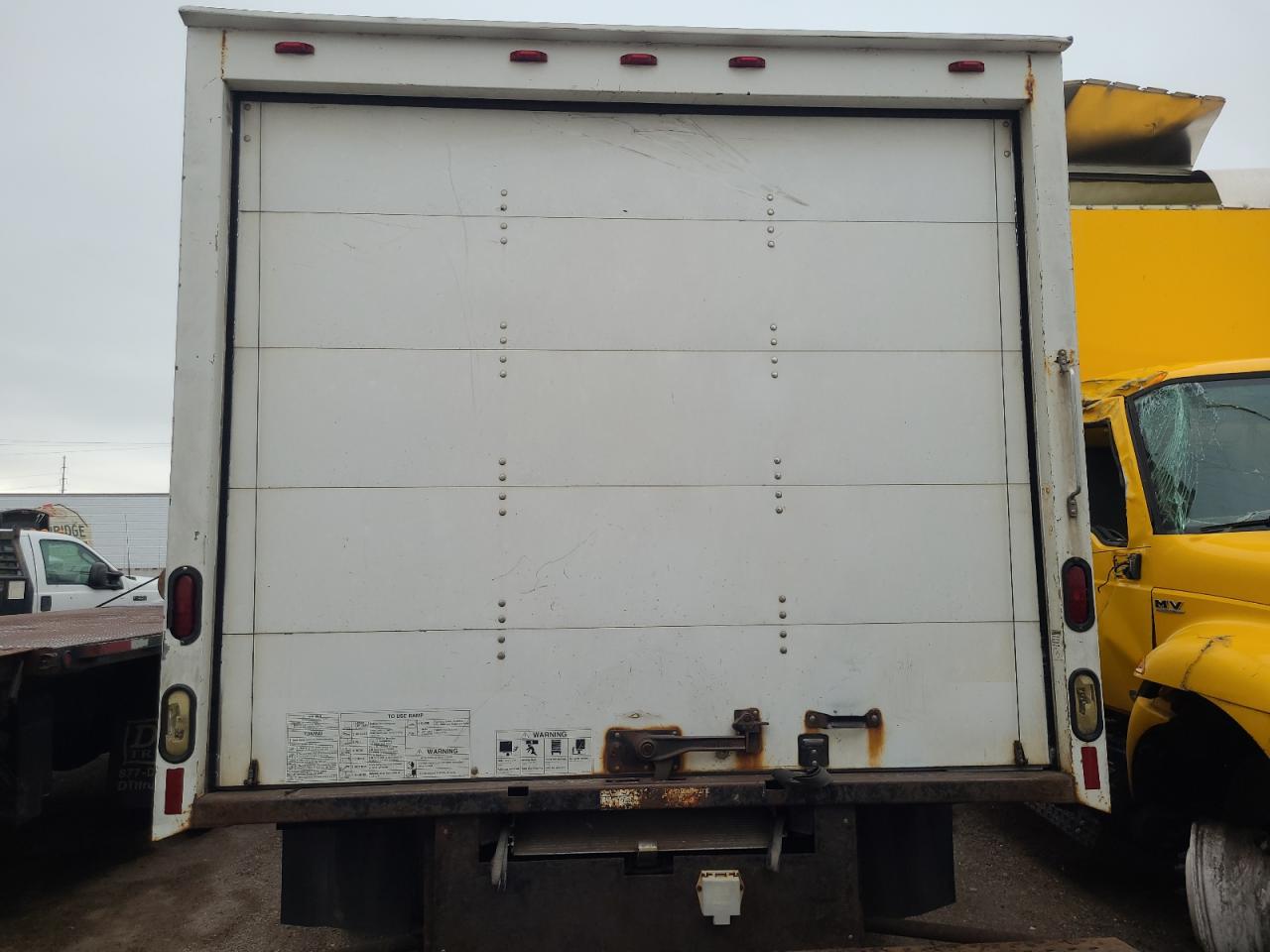 2002 Ford Econoline E350 Super Duty Cutaway Van VIN: 1FDWE35L82HA93723 Lot: 65829104