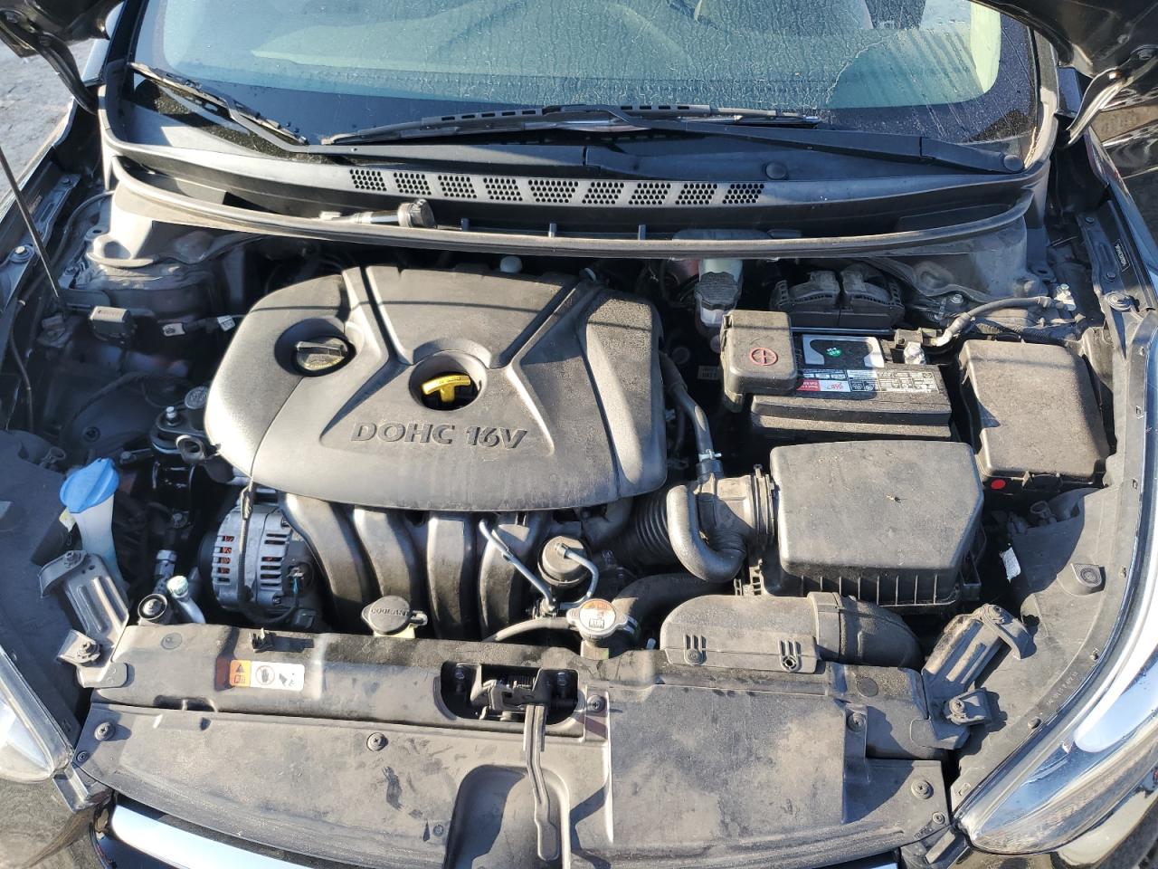 2016 Hyundai Elantra - Image 11