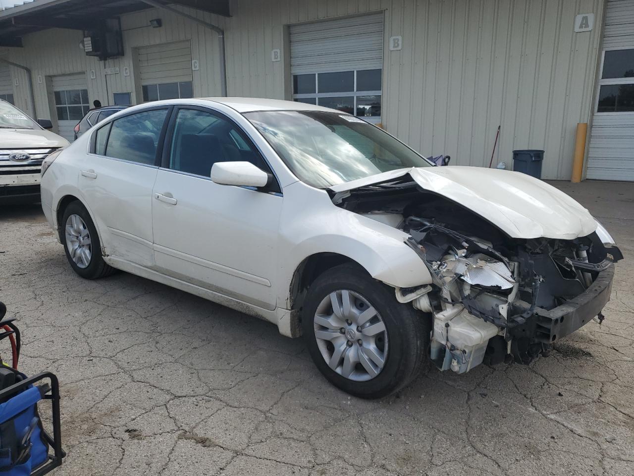 2010 Nissan Altima - Image 4