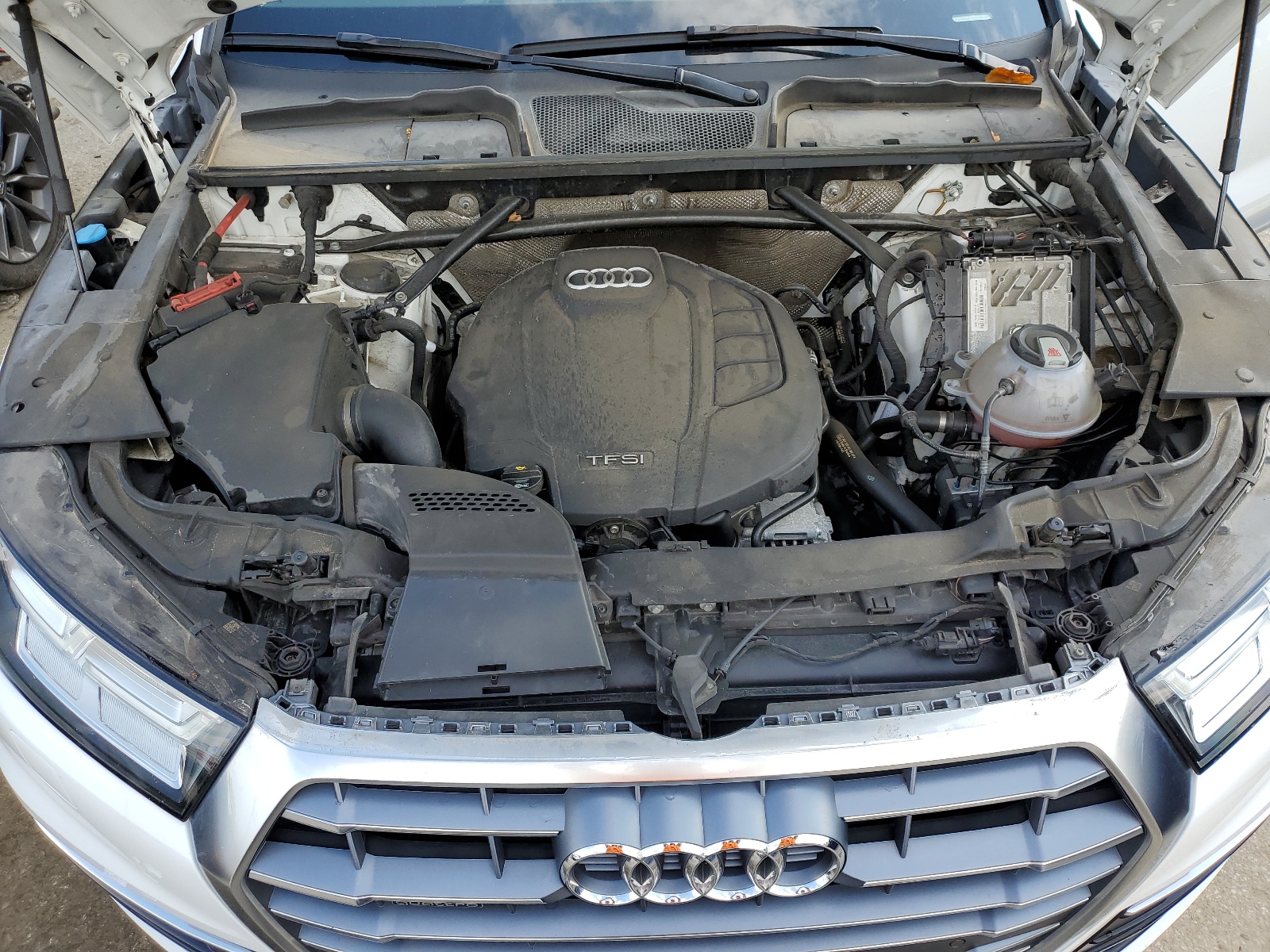 WA1BNAFY2K2105167 2019 Audi Q5 Premium Plus