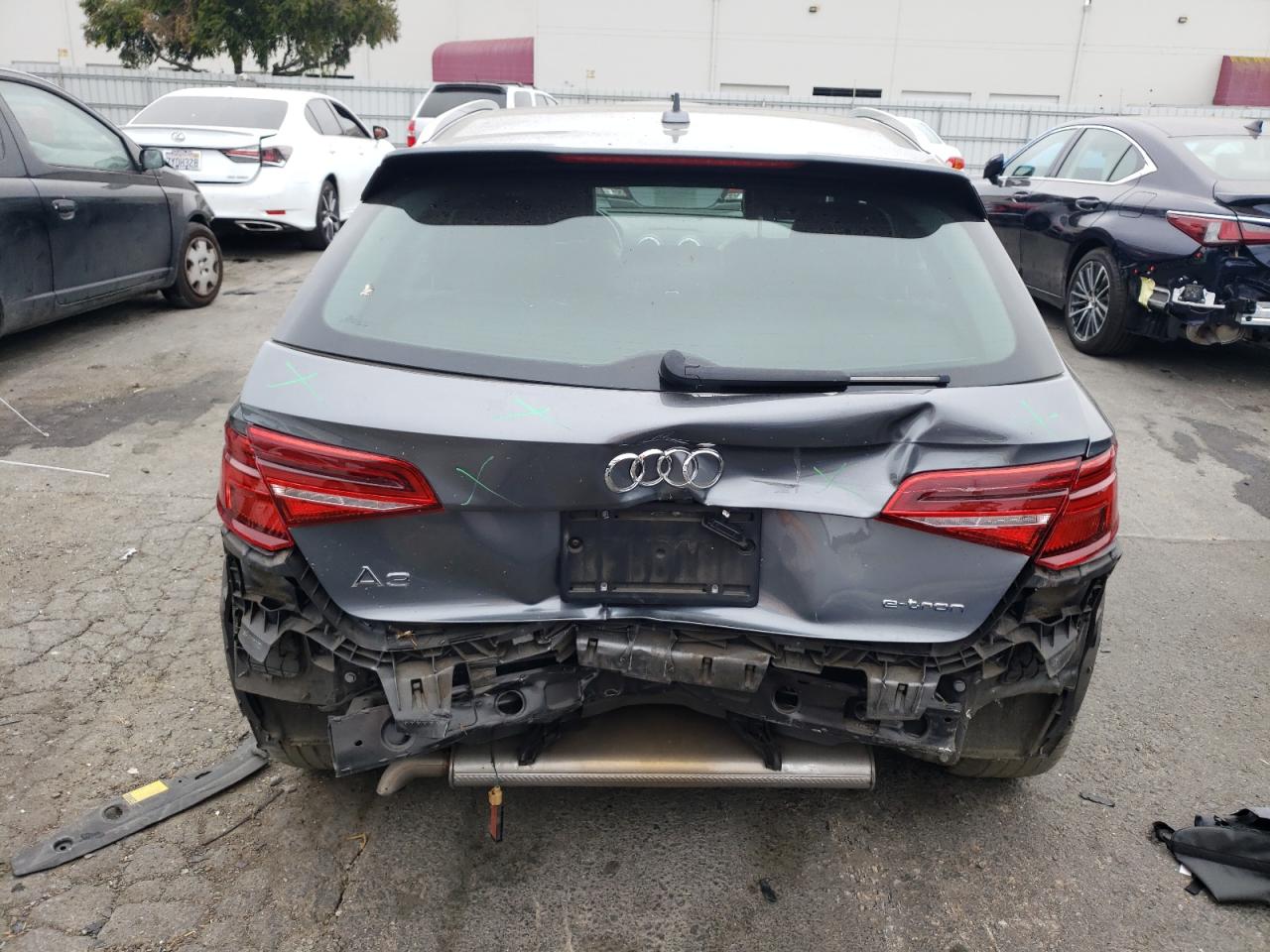 2018 Audi A3 E-Tron Premium VIN: WAUUPBFF9JA081626 Lot: 65656934