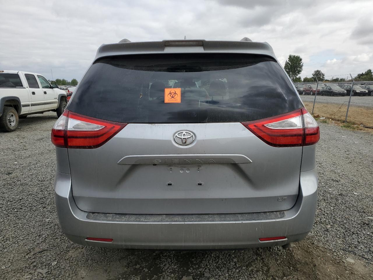 2018 Toyota Sienna Le VIN: 5TDKZ3DC0JS944481 Lot: 67123654