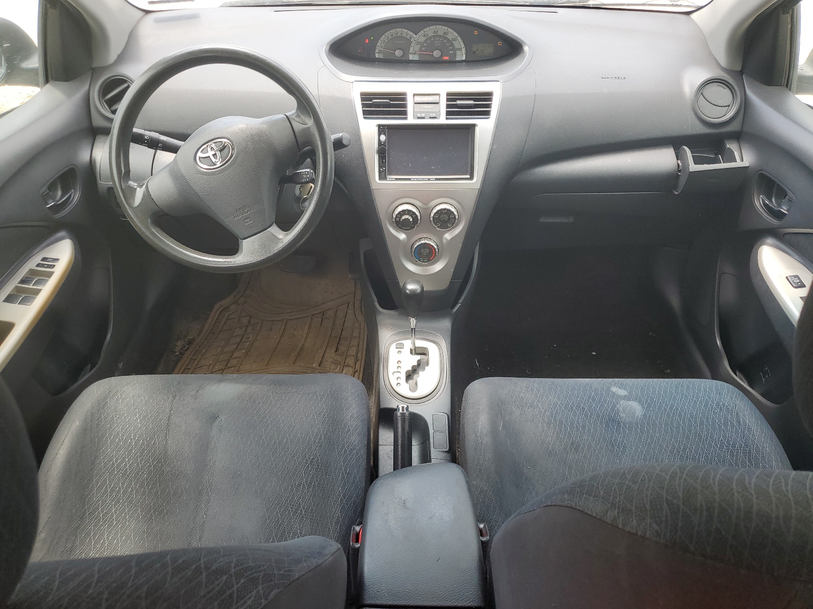 JTDBT923681247878 2008 Toyota Yaris