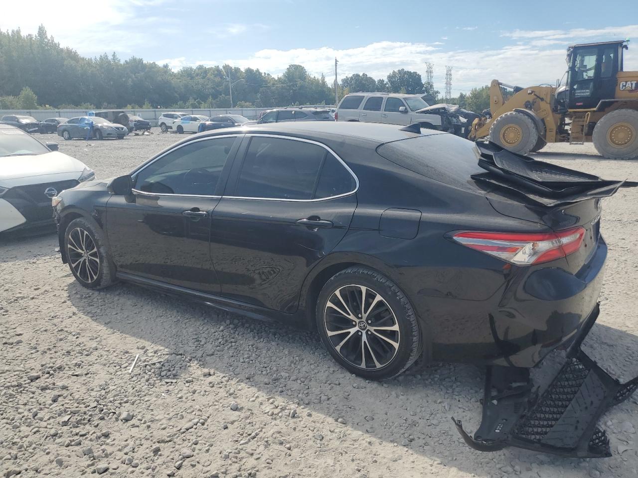 4T1B11HK0KU202135 2019 TOYOTA CAMRY - Image 2