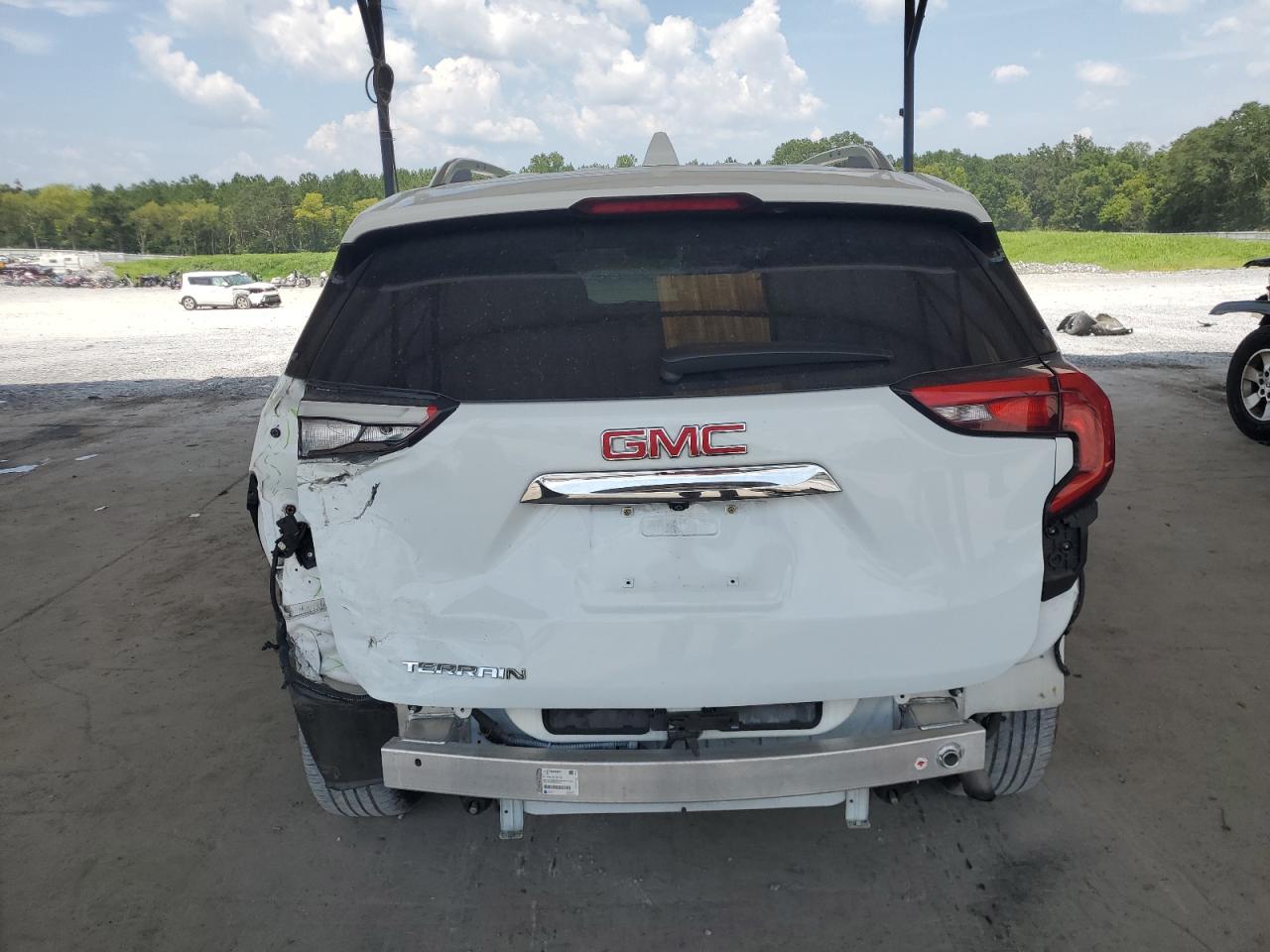 3GKALPEV8KL140705 2019 GMC Terrain Slt