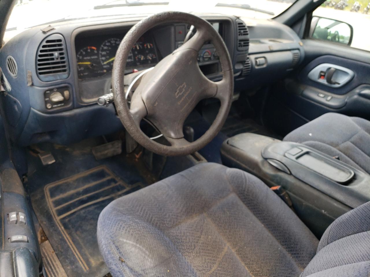 1995 Chevrolet Gmt-400 K1500 VIN: 2GCEK19K3S1157698 Lot: 65756484