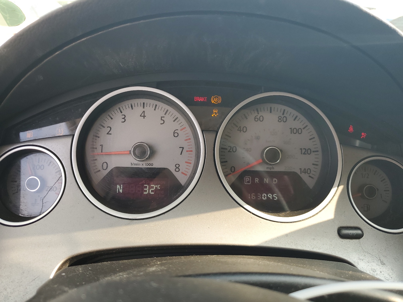 2V4RW3DG3BR695622 2011 Volkswagen Routan Se