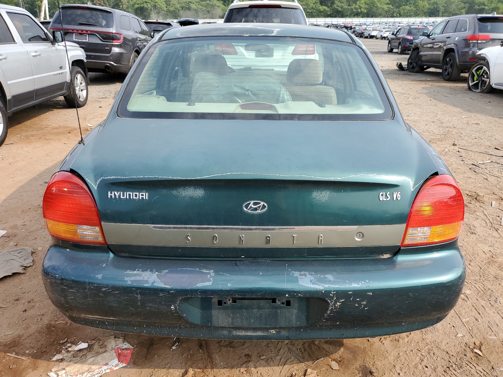 KMHWF35V1YA229562 2000 Hyundai Sonata Gls