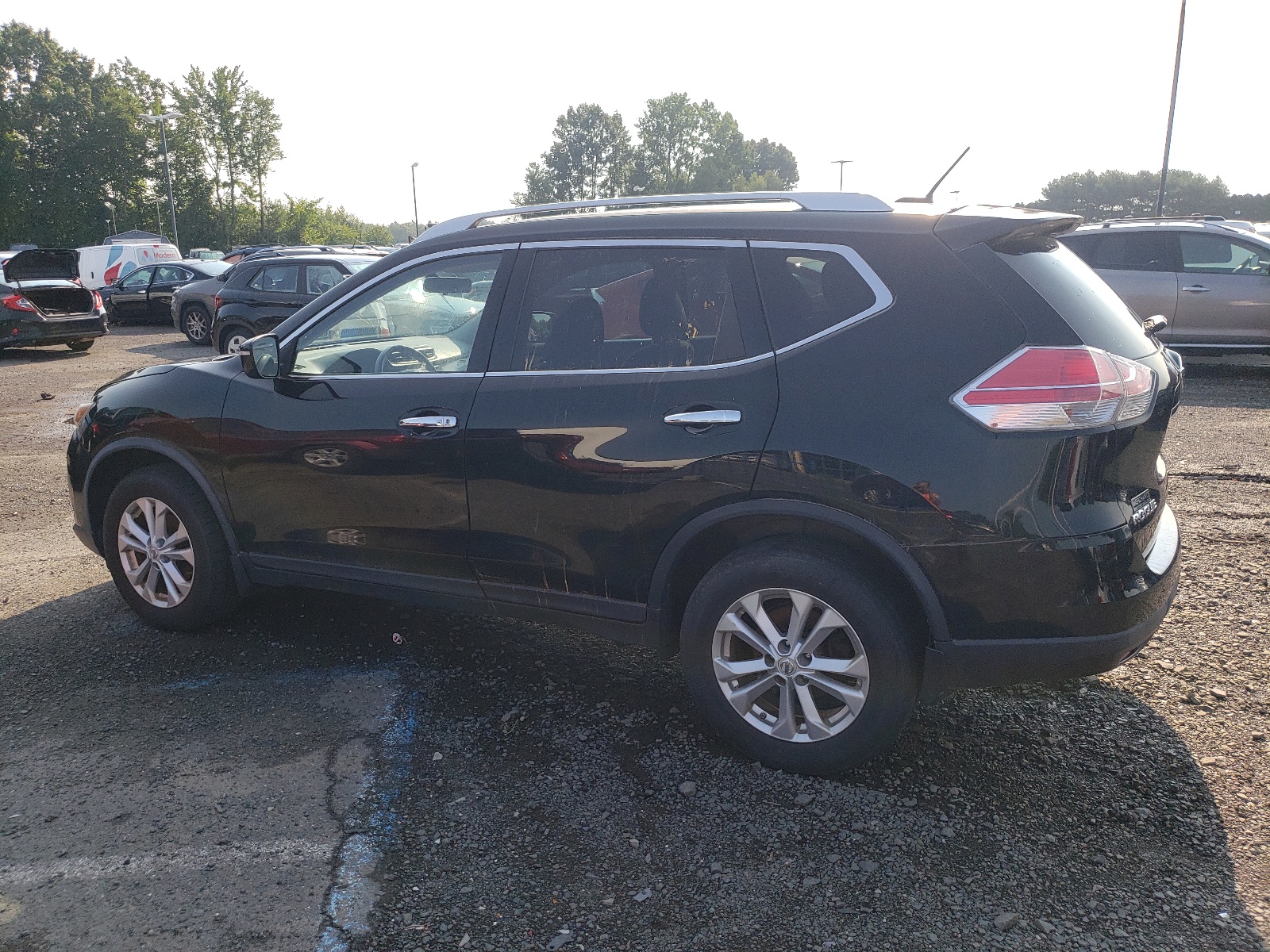 2015 Nissan Rogue S vin: KNMAT2MV0FP542633