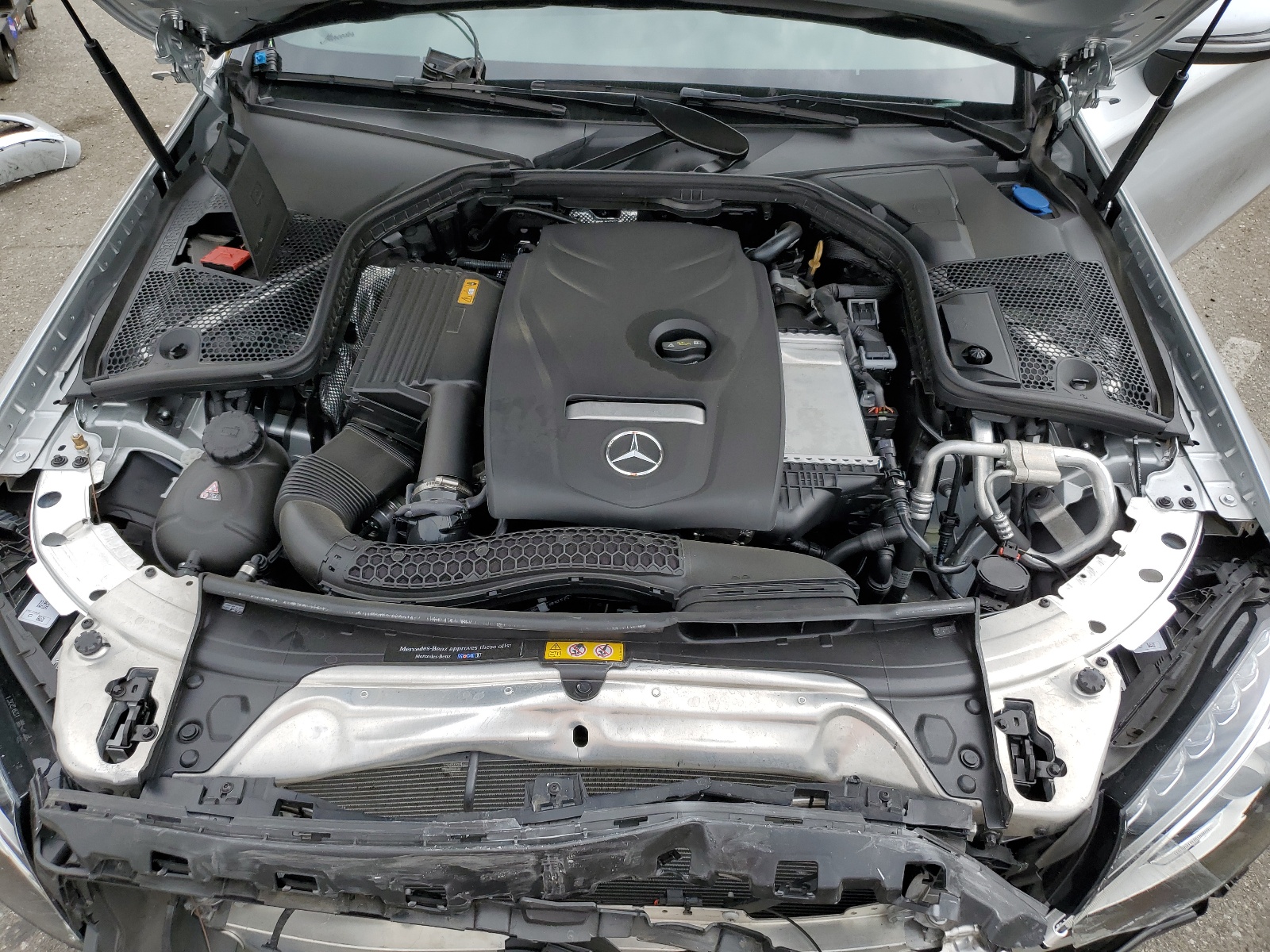 WDDWK4JB1JF749826 2018 Mercedes-Benz C 300