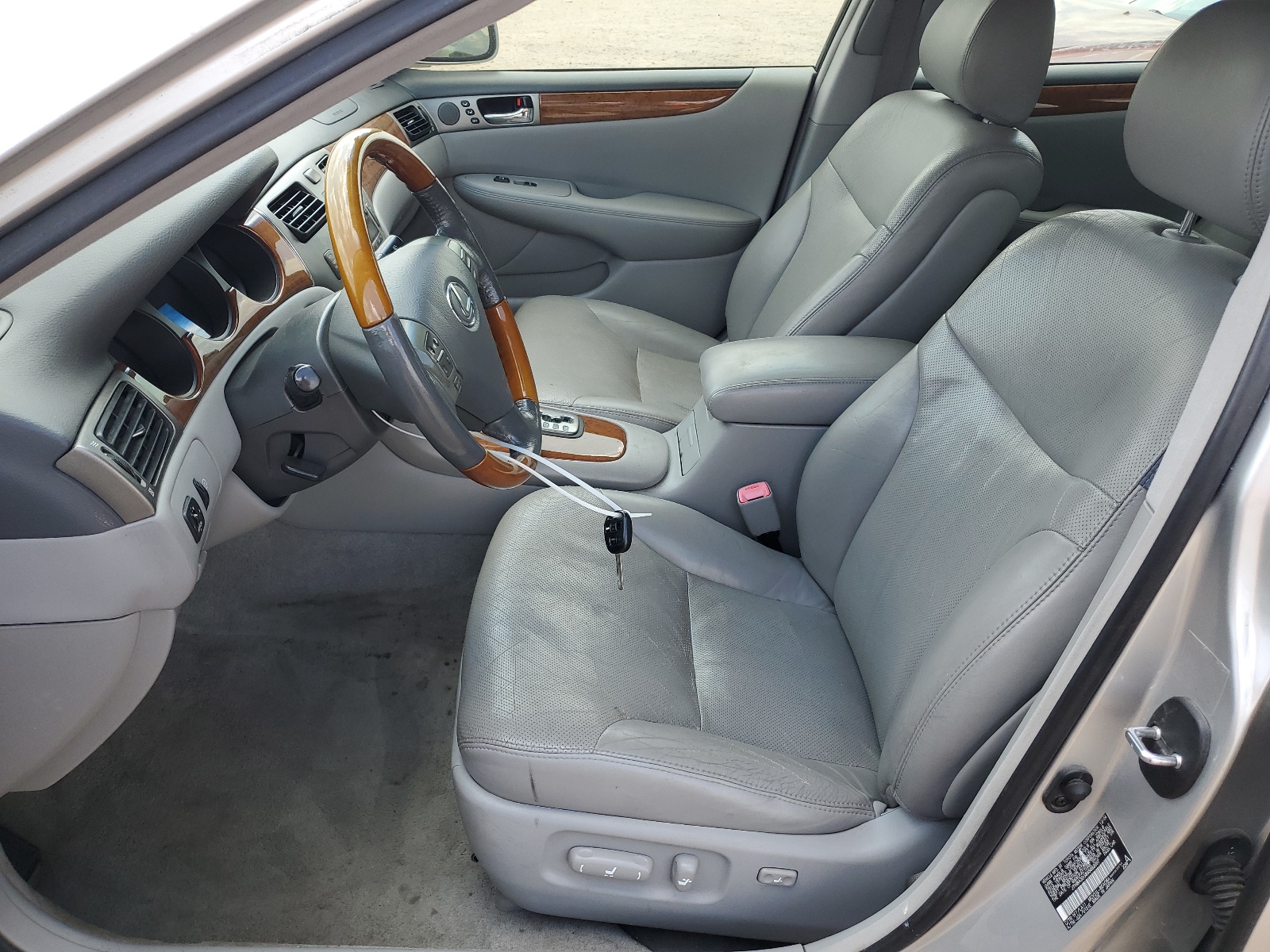 JTHBA30G855092097 2005 Lexus Es 330