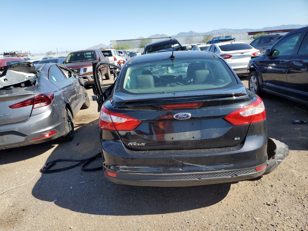 2014 Ford Focus Se VIN: 1FADP3F27EL236647 Lot: 68826944