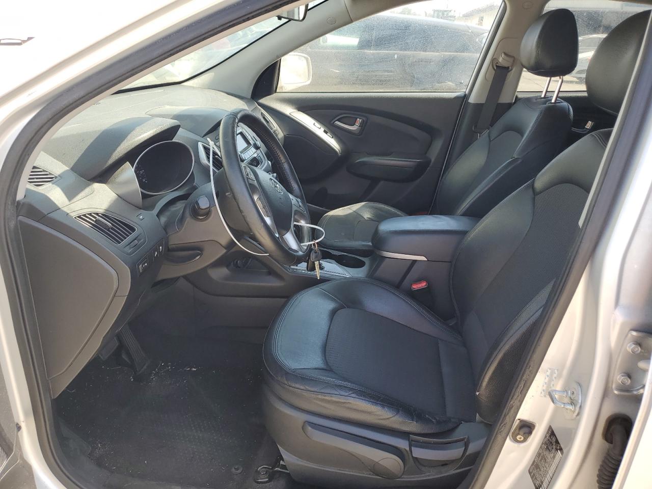 KM8JU3AC8BU249690 2011 Hyundai Tucson Gls