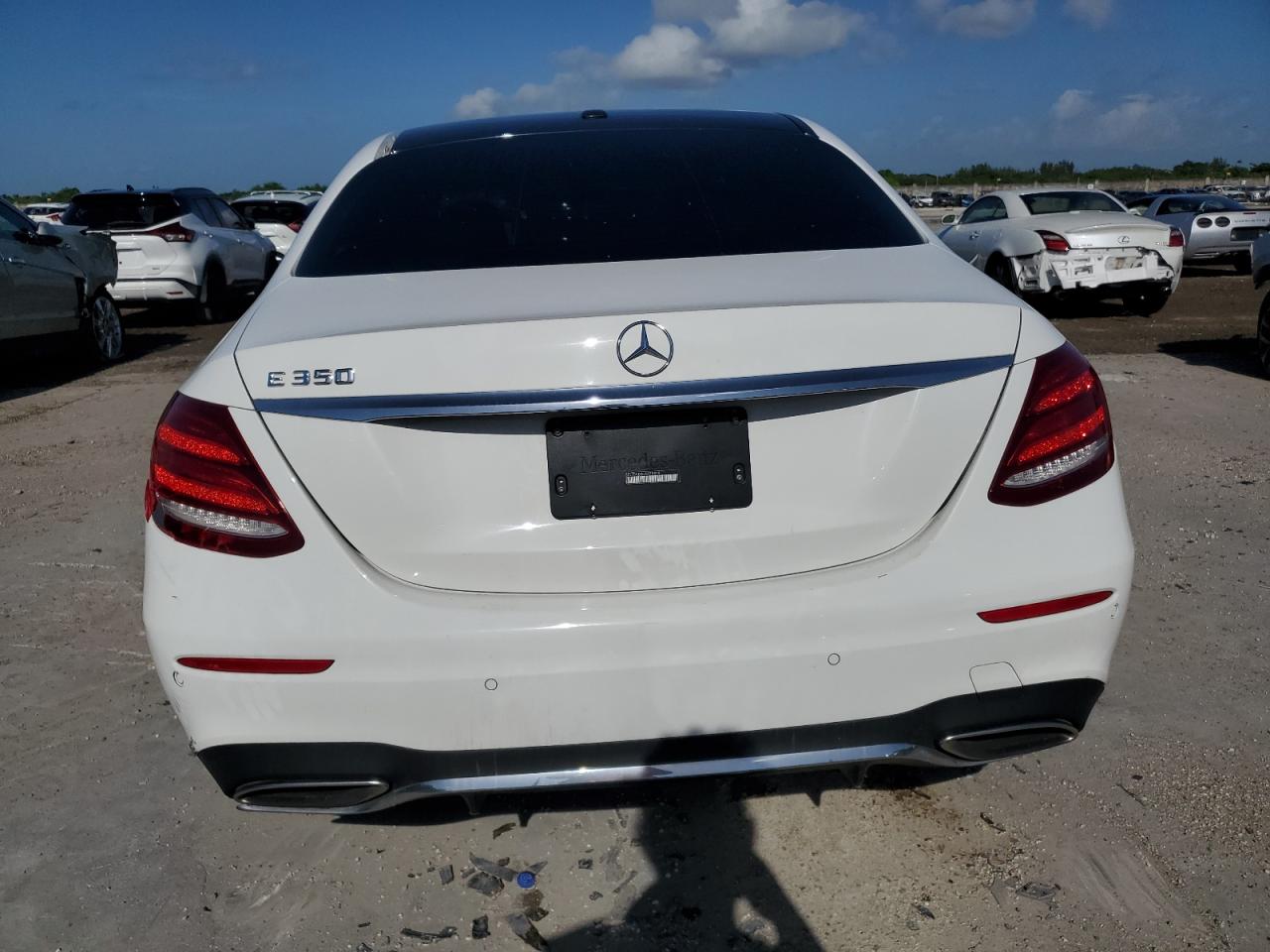 2017 Mercedes-Benz E 300 VIN: WDDZF4JB8HA075828 Lot: 66835204