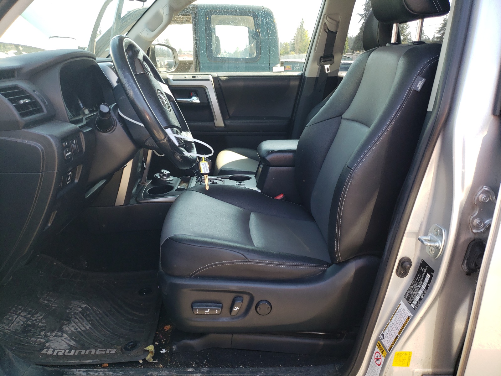 JTEBU5JR6F5270302 2015 Toyota 4Runner Sr5