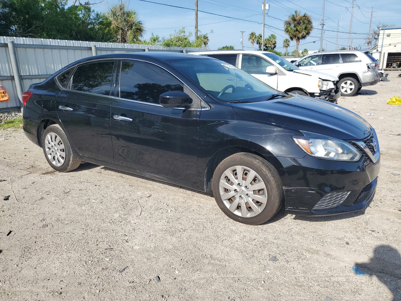 2018 Nissan Sentra S vin: 3N1AB7AP7JY289181