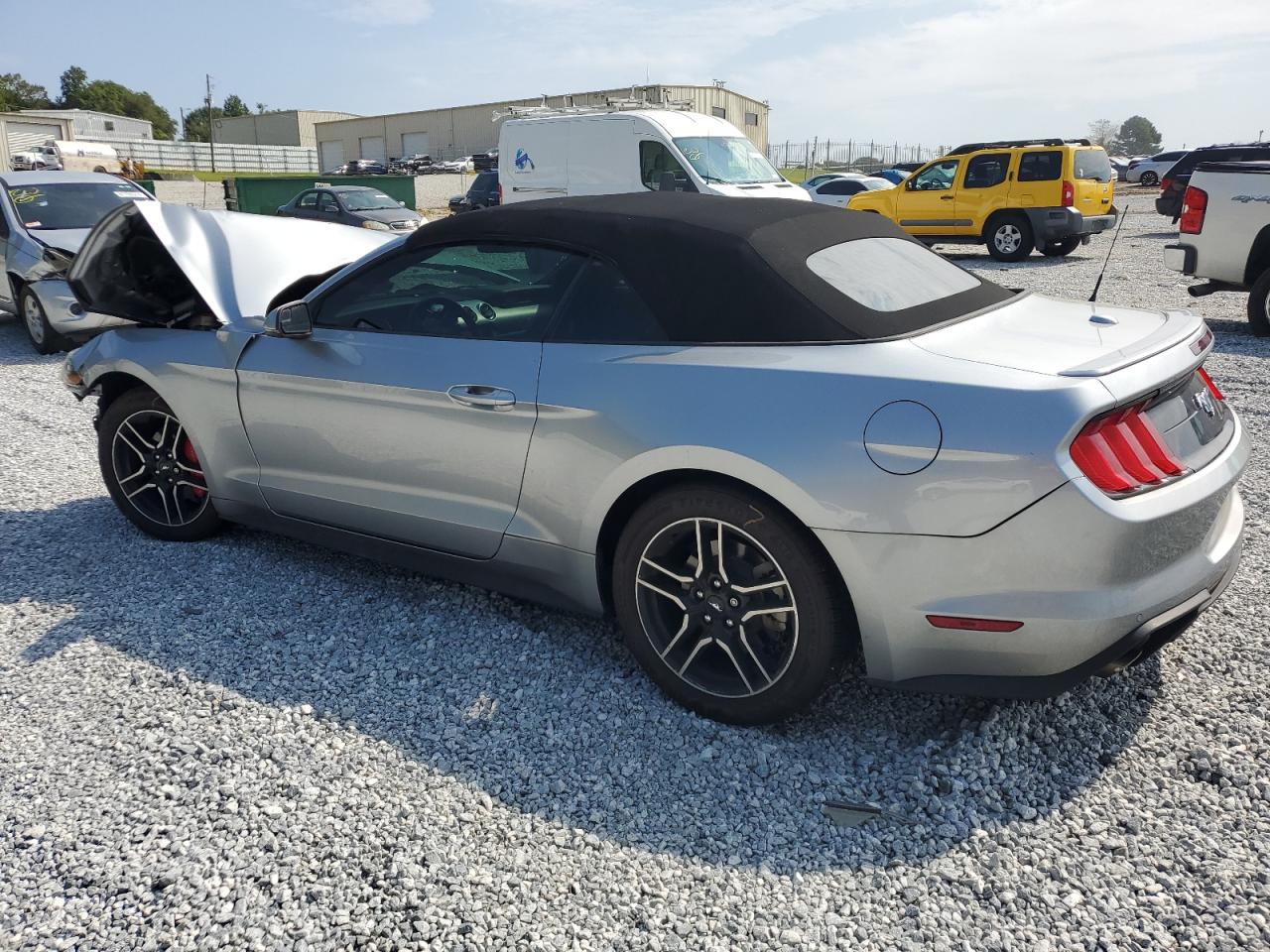 1FATP8UH9L5166537 2020 FORD MUSTANG - Image 2