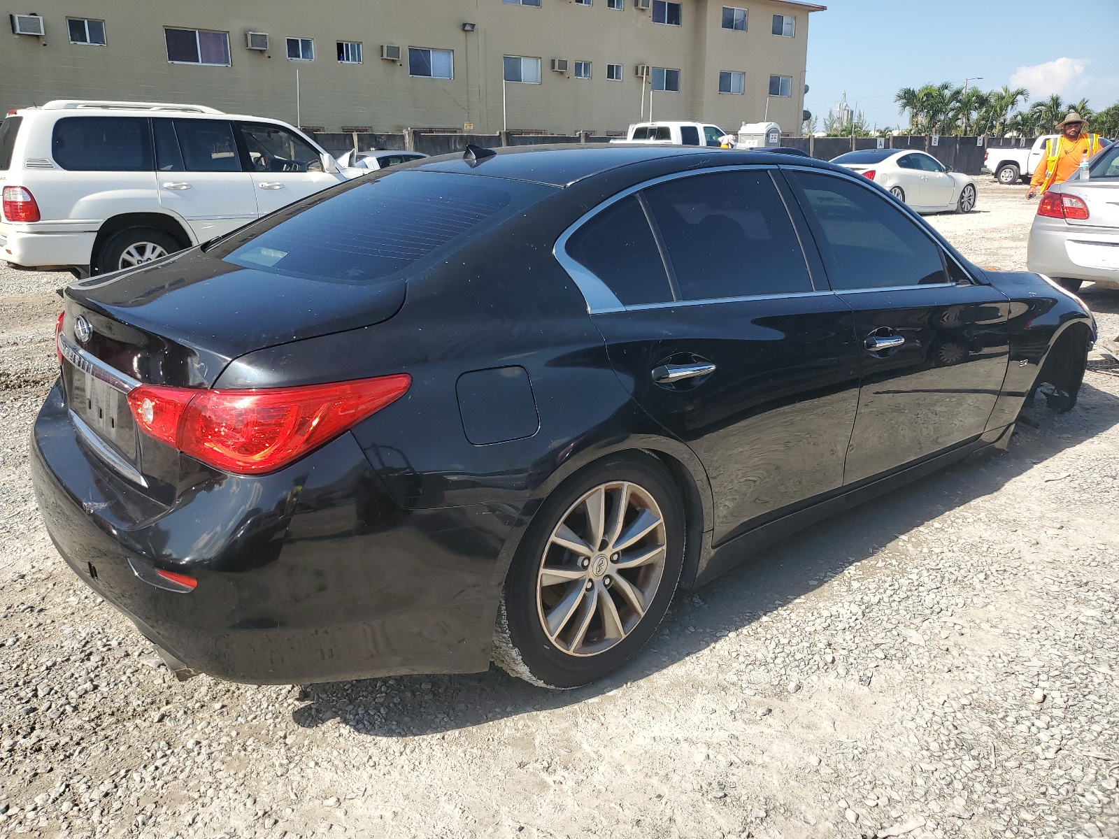 JN1BV7AR7EM693183 2014 Infiniti Q50 Base