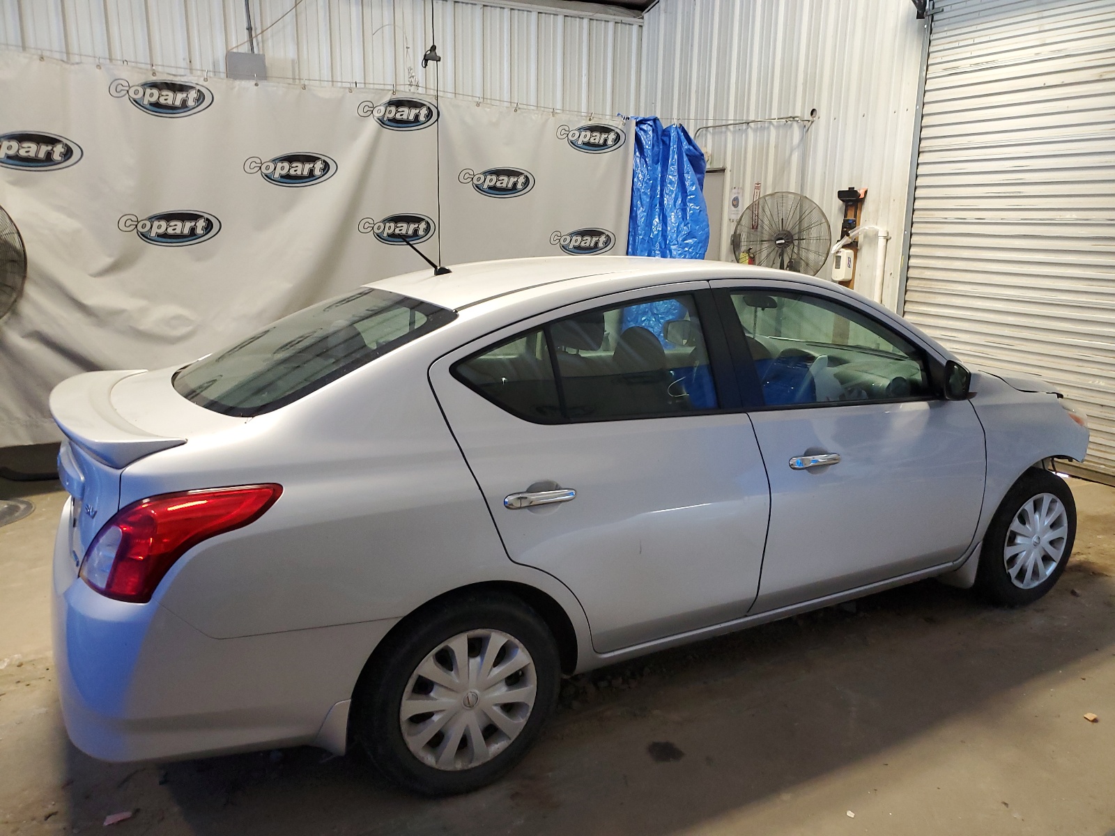 2016 Nissan Versa S vin: 3N1CN7AP7GL891648