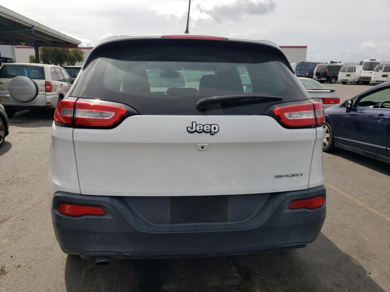 1C4PJLAB2EW279615 2014 Jeep Cherokee Sport 1C4PJLAB2EW279615 2014 Jeep Cherokee Sport