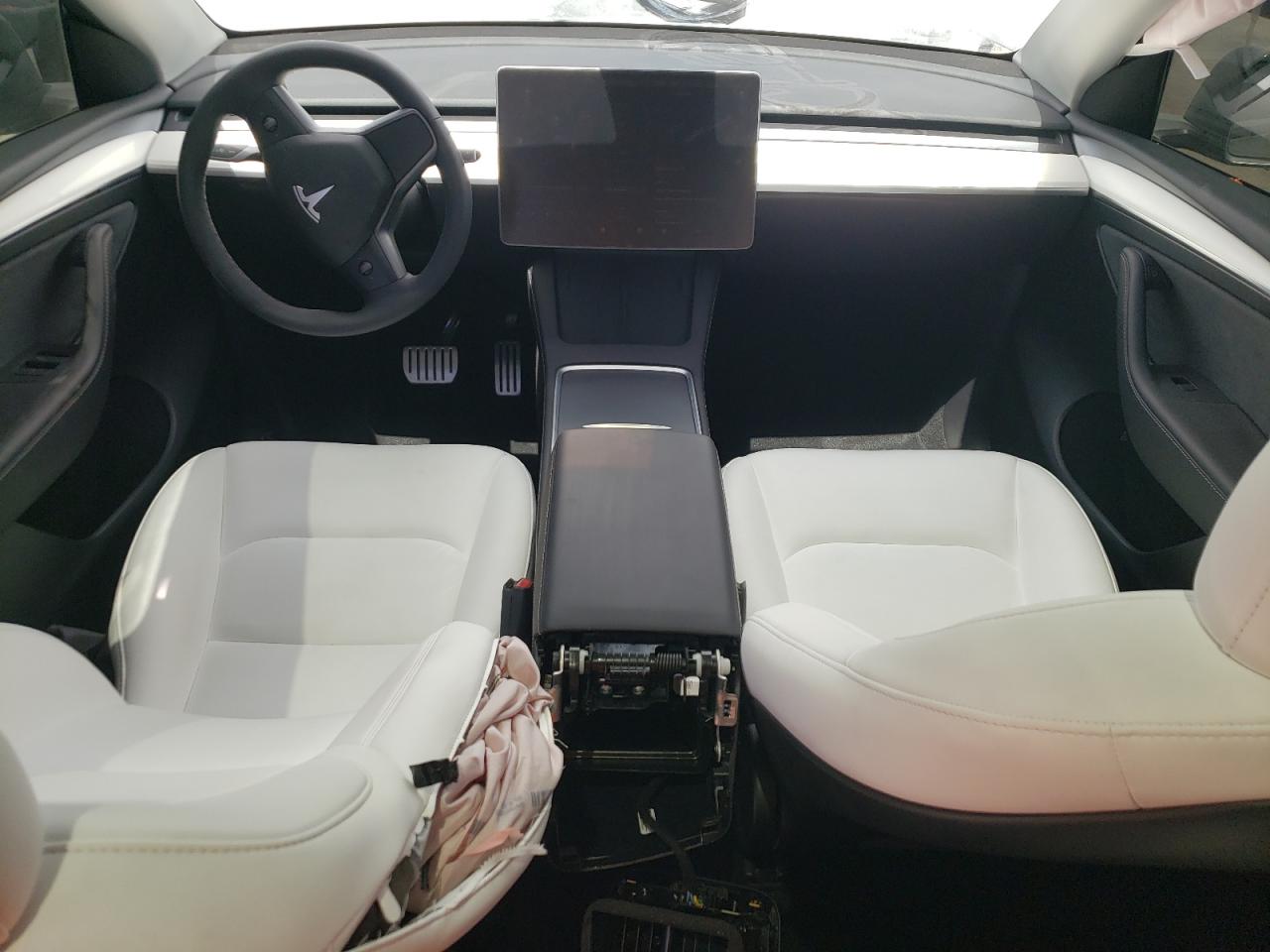 7SAYGDEF0RF022083 2024 Tesla Model Y