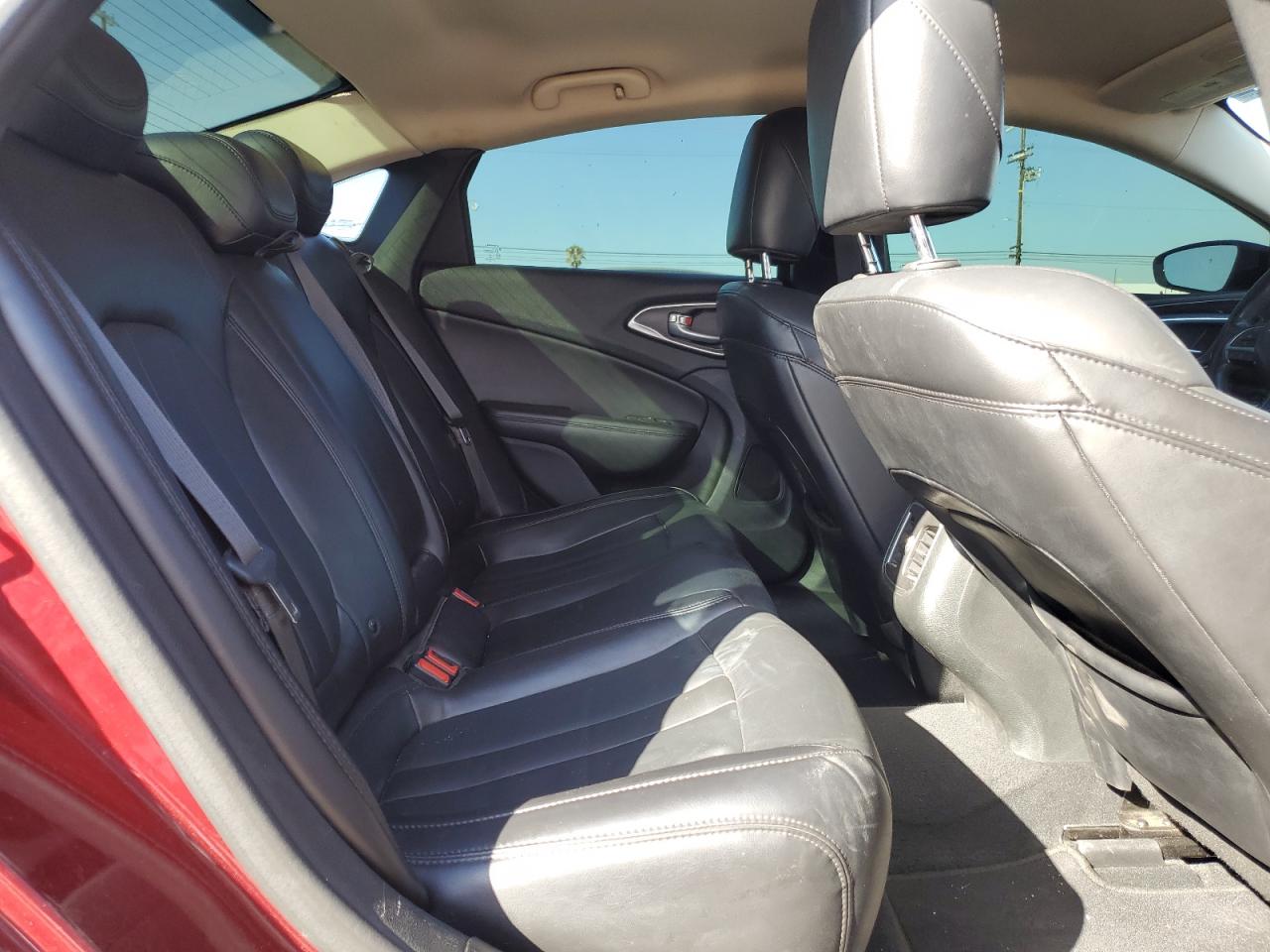 2015 Chrysler 200 C VIN: 1C3CCCCB0FN644049 Lot: 66992954