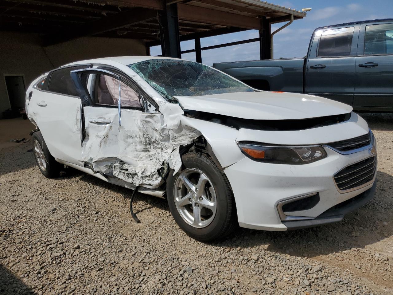 2018 Chevrolet Malibu - Image 4