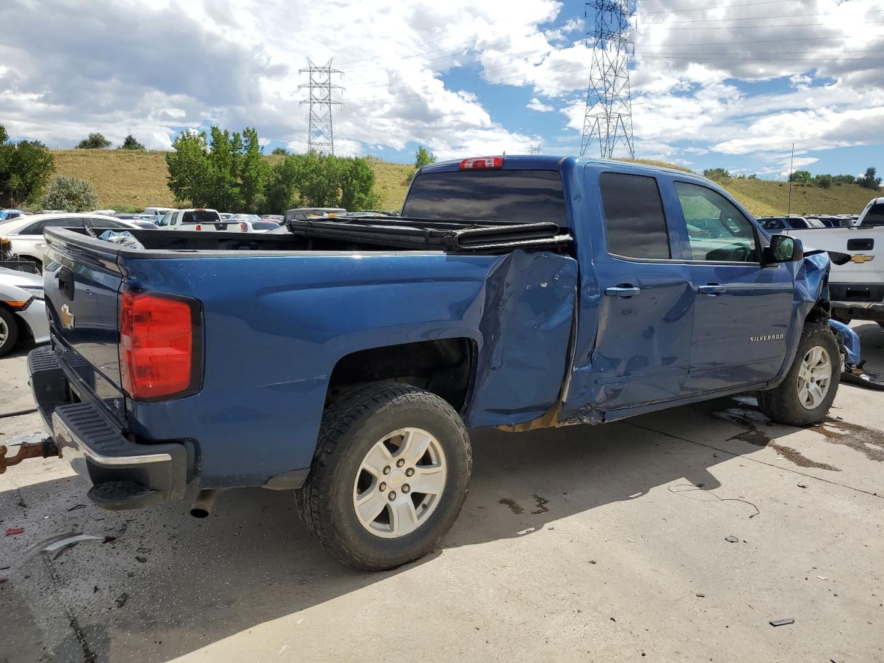 1GCVKREH6FZ174663 2015 Chevrolet Silverado K1500 Lt