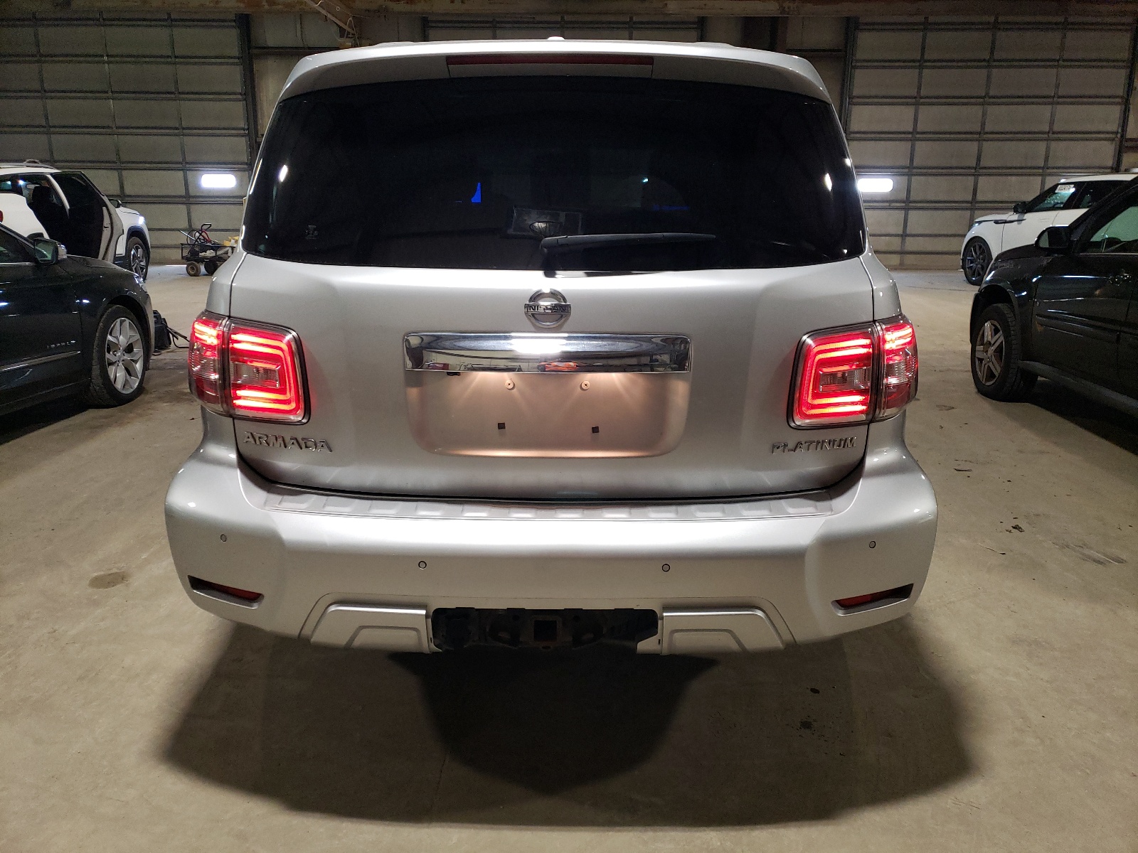 JN8AY2NC5H9510237 2017 Nissan Armada Sv