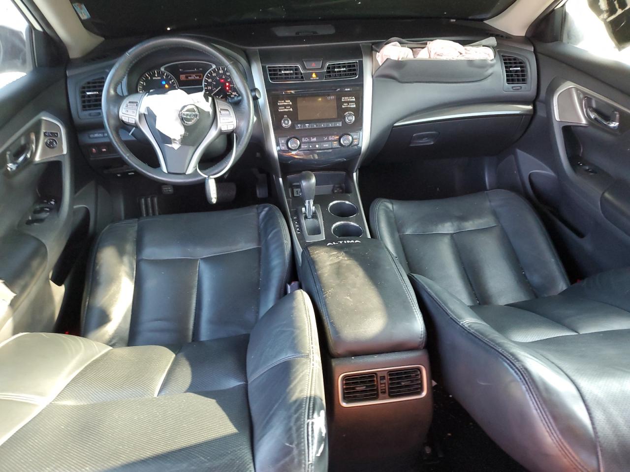 2015 Nissan Altima - Image 8